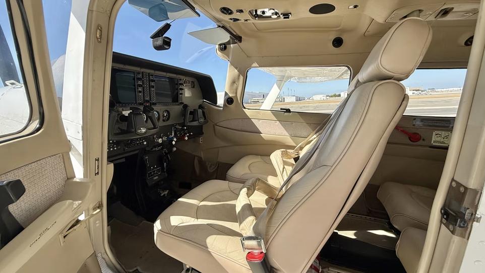 2008 CESSNA TURBO 206H Photo 3